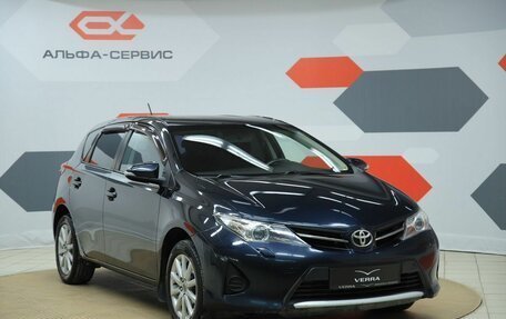 Toyota Auris II, 2013 год, 1 050 000 рублей, 3 фотография
