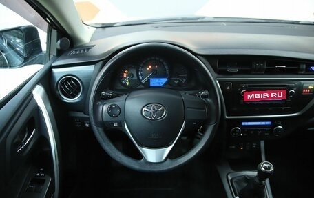 Toyota Auris II, 2013 год, 1 050 000 рублей, 13 фотография