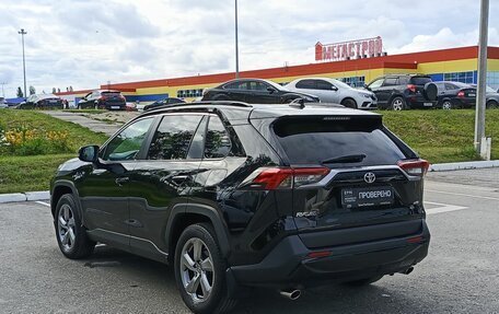 Toyota RAV4, 2021 год, 3 899 000 рублей, 7 фотография