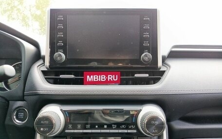 Toyota RAV4, 2021 год, 3 899 000 рублей, 15 фотография