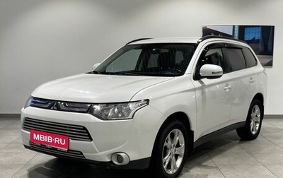 Mitsubishi Outlander III рестайлинг 3, 2013 год, 1 259 000 рублей, 1 фотография