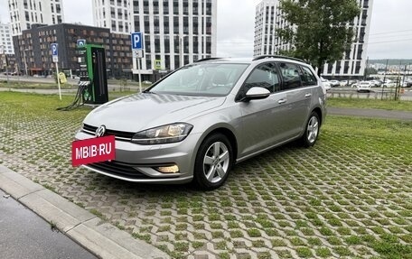 Volkswagen Golf VII, 2020 год, 1 495 000 рублей, 3 фотография