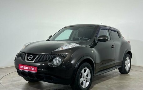 Nissan Juke II, 2013 год, 900 000 рублей, 1 фотография