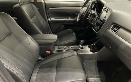 Mitsubishi Outlander III рестайлинг 3, 2013 год, 1 259 000 рублей, 9 фотография