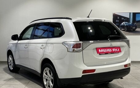 Mitsubishi Outlander III рестайлинг 3, 2013 год, 1 259 000 рублей, 7 фотография