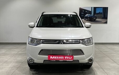 Mitsubishi Outlander III рестайлинг 3, 2013 год, 1 259 000 рублей, 2 фотография
