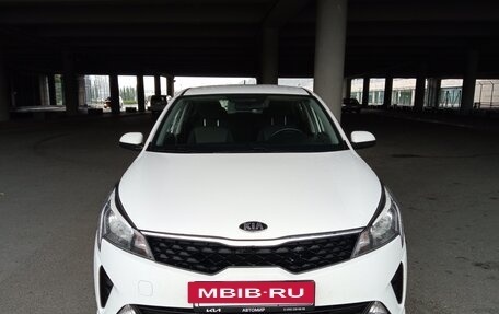 KIA Rio IV, 2021 год, 1 100 000 рублей, 8 фотография