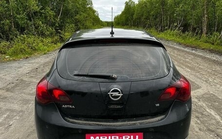 Opel Astra J, 2013 год, 550 000 рублей, 4 фотография