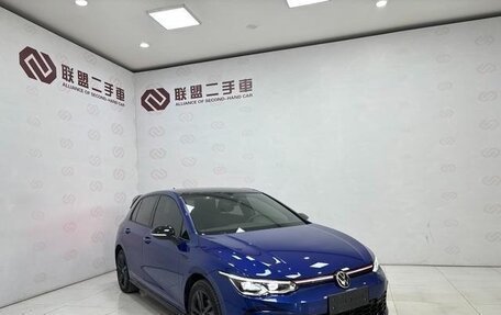 Volkswagen Golf VIII, 2022 год, 1 750 000 рублей, 2 фотография