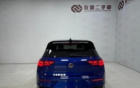 Volkswagen Golf VIII, 2022 год, 1 750 000 рублей, 7 фотография