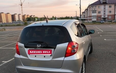 Honda Fit III, 2009 год, 737 000 рублей, 16 фотография