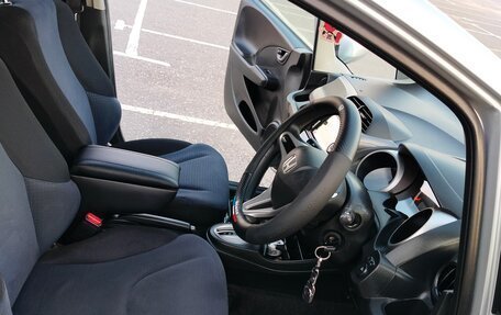 Honda Fit III, 2009 год, 737 000 рублей, 27 фотография