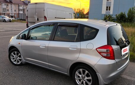 Honda Fit III, 2009 год, 737 000 рублей, 26 фотография