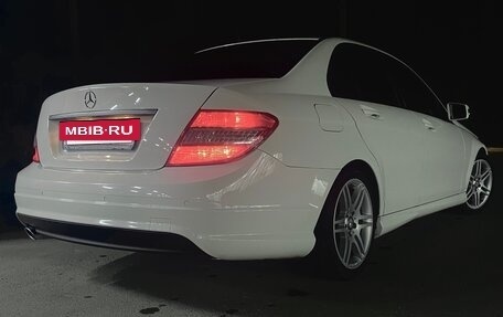 Mercedes-Benz C-Класс, 2010 год, 1 200 000 рублей, 10 фотография