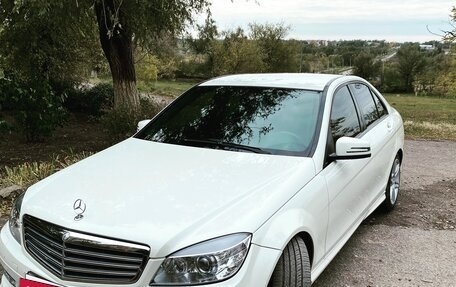 Mercedes-Benz C-Класс, 2010 год, 1 200 000 рублей, 14 фотография