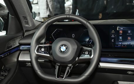 BMW 5 серия, 2025 год, 7 500 000 рублей, 8 фотография