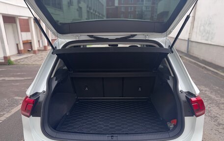 Volkswagen Tiguan II, 2021 год, 2 850 000 рублей, 8 фотография