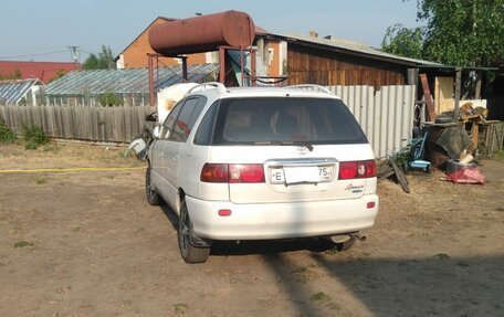 Toyota Ipsum II, 2001 год, 250 000 рублей, 1 фотография