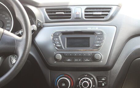 KIA Rio III рестайлинг, 2013 год, 900 000 рублей, 10 фотография