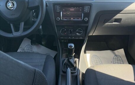Skoda Rapid I, 2017 год, 800 000 рублей, 4 фотография