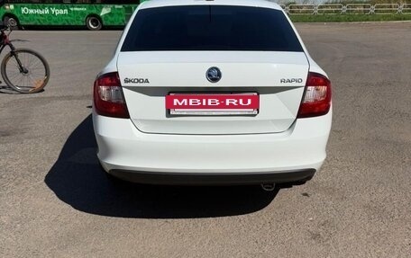 Skoda Rapid I, 2017 год, 800 000 рублей, 3 фотография