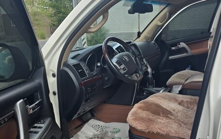 Toyota Land Cruiser 200, 2014 год, 5 050 000 рублей, 7 фотография