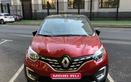 Renault Kaptur I рестайлинг, 2020 год, 1 650 000 рублей, 3 фотография