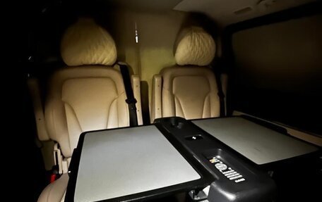 Mercedes-Benz V-Класс, 2016 год, 3 400 000 рублей, 3 фотография