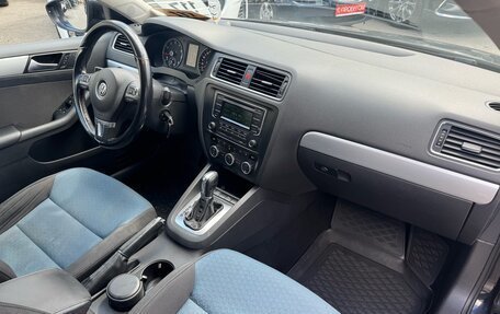 Volkswagen Jetta VI, 2013 год, 899 000 рублей, 8 фотография