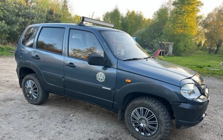 Chevrolet Niva I рестайлинг, 2009 год, 450 000 рублей, 2 фотография