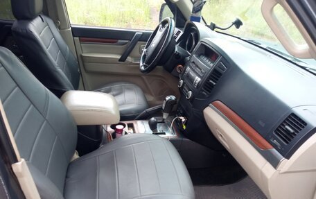 Mitsubishi Pajero IV, 2007 год, 1 550 000 рублей, 4 фотография