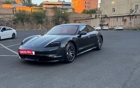 Porsche Taycan I, 2019 год, 7 600 000 рублей, 2 фотография