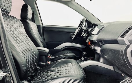 Mitsubishi Outlander III рестайлинг 3, 2011 год, 1 170 000 рублей, 13 фотография