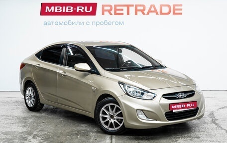 Hyundai Solaris II рестайлинг, 2012 год, 620 000 рублей, 4 фотография