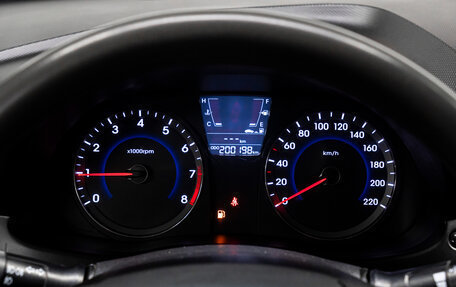 Hyundai Solaris II рестайлинг, 2012 год, 620 000 рублей, 22 фотография