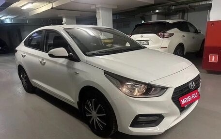Hyundai Solaris II рестайлинг, 2017 год, 790 000 рублей, 2 фотография