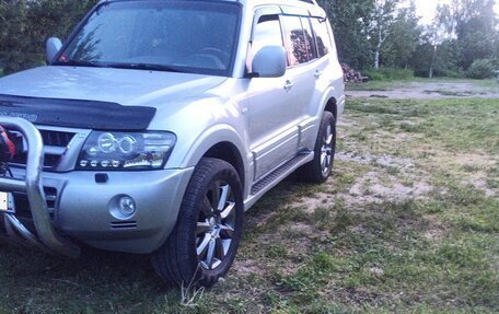 Mitsubishi Pajero III рестайлинг, 2006 год, 1 550 000 рублей, 2 фотография