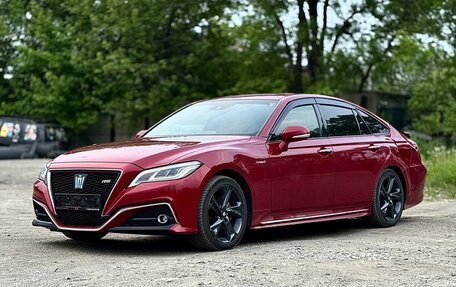 Toyota Crown, 2018 год, 2 290 000 рублей, 3 фотография