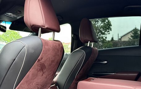 Toyota Crown, 2018 год, 2 290 000 рублей, 18 фотография