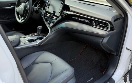 Toyota Camry, 2021 год, 3 150 000 рублей, 8 фотография