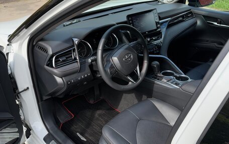 Toyota Camry, 2021 год, 3 150 000 рублей, 7 фотография