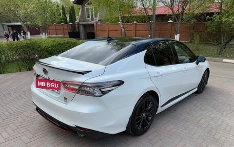Toyota Camry, 2021 год, 3 150 000 рублей, 5 фотография