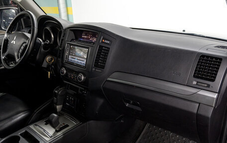 Mitsubishi Pajero IV, 2011 год, 1 650 000 рублей, 18 фотография