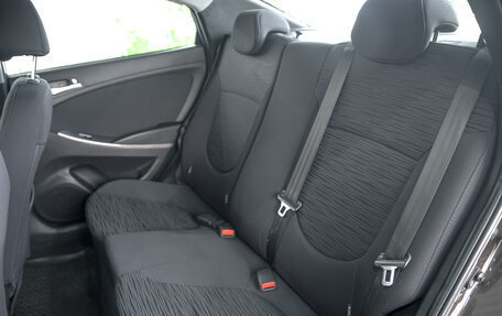 Hyundai Solaris II рестайлинг, 2014 год, 1 100 000 рублей, 8 фотография