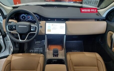 Land Rover Discovery Sport I рестайлинг, 2024 год, 4 444 444 рублей, 3 фотография