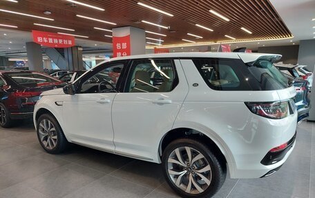 Land Rover Discovery Sport I рестайлинг, 2024 год, 4 444 444 рублей, 13 фотография