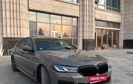 BMW 5 серия, 2021 год, 5 720 000 рублей, 3 фотография