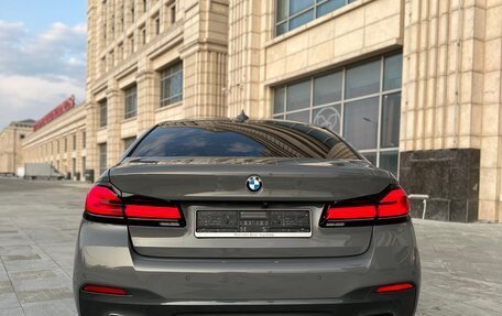 BMW 5 серия, 2021 год, 5 720 000 рублей, 8 фотография