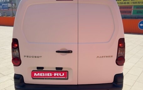 Peugeot Partner II рестайлинг 2, 2013 год, 865 000 рублей, 6 фотография