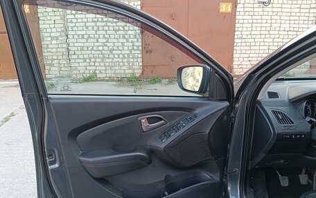 Hyundai ix35 I рестайлинг, 2011 год, 1 300 000 рублей, 17 фотография